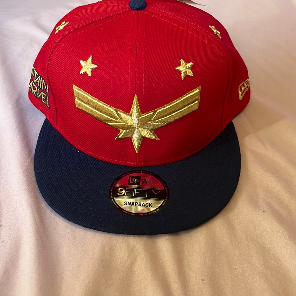 Captain Marvel hat